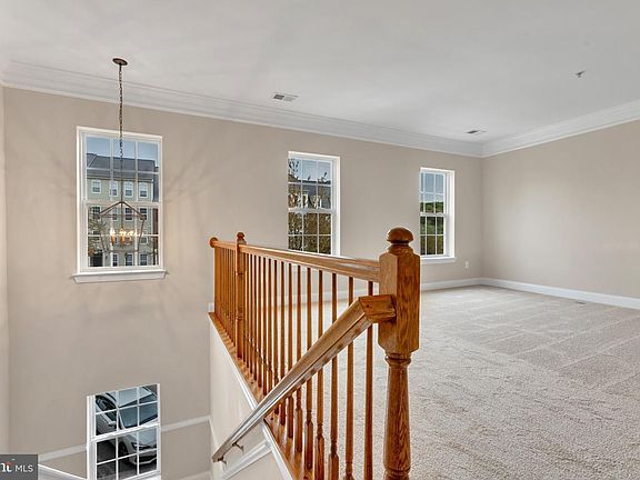 3rd image of 159 Mill Green Ave Unit 200