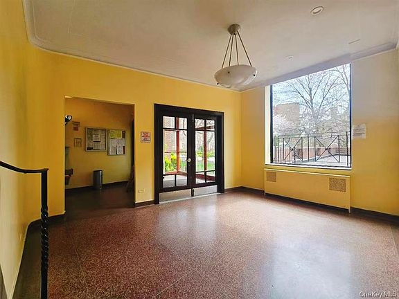 2nd image of 15010 71st Avenue #6J