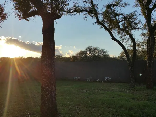 2014 Stonehaven, San Marcos, TX 78666