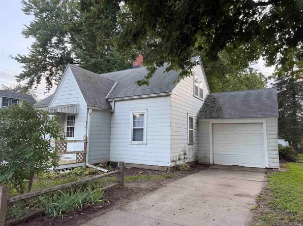 103 Oak St, Spillville, IA 52168