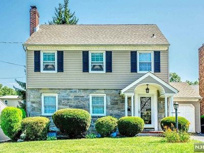 65 Lincoln Ave, Hasbrouck Heights, NJ, 07604