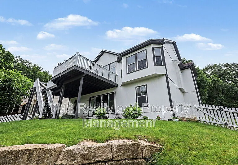 5605 NE Coral Dr — Photo 29