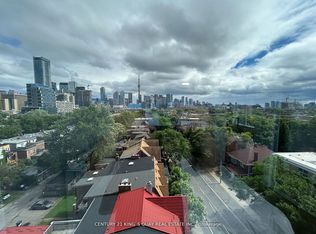 203 College St #702, Toronto, ON M5T 0C8