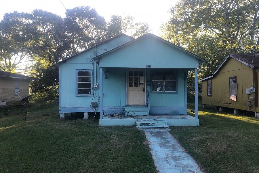 1st image of 701-705 711 Carron St