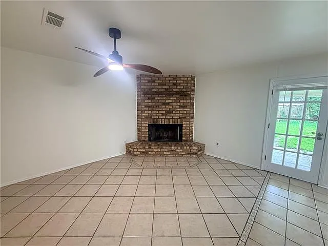 805 Terry Pkwy — Photo 8