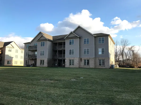 730 Bassett Dr, Chambersburg, PA 17201