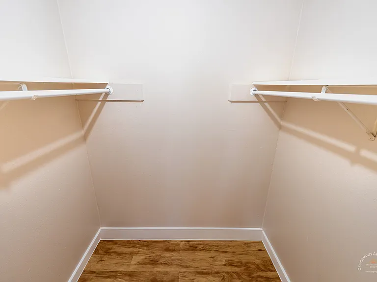 Walk-in closet