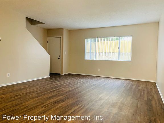 5th image of 824 S Myrtle Ave #4