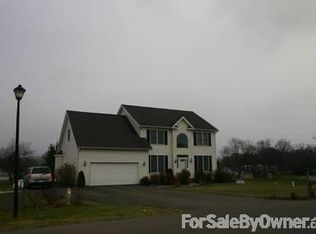 12 Turnberry Rd, Horseheads, NY 14845