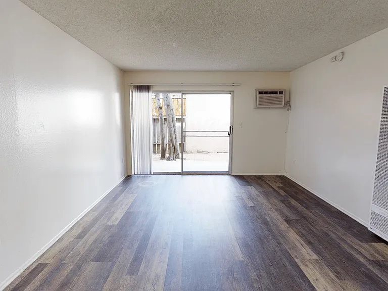 Maddox Appartments — Photo 17