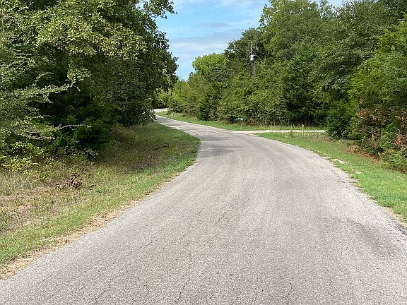 2nd image of 2-9565 Deer Park