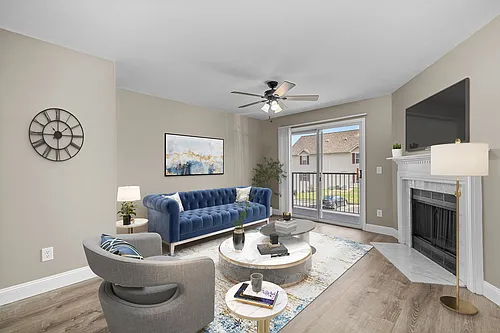 913 Carriage Circle Ln #1 Photo 1