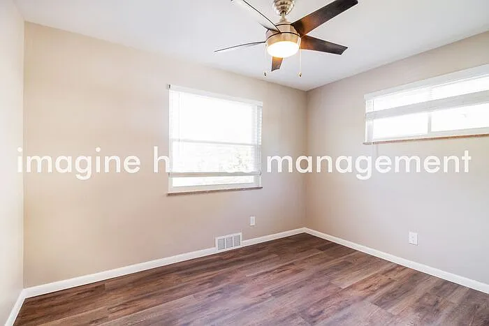 2266 Leelanau Ave — Photo 8