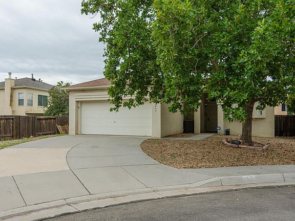 2nd image of 4800 Mesa Prieta Ct NW
