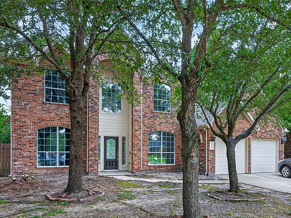 2nd image of 14803 Summer Knoll Ln