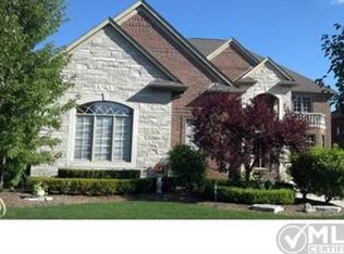 57562 Stonebriar Dr, Washington, MI