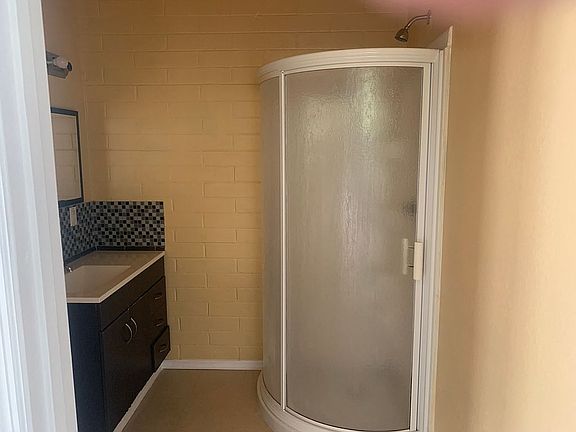 5th image of 1128 NE 17th Ave