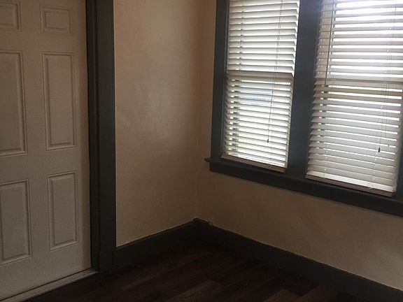 3rd image of 204 Lakeland Dr