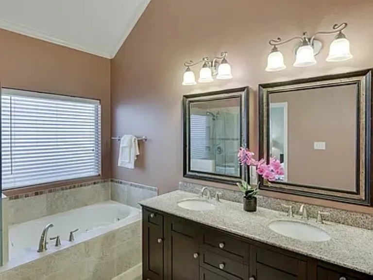 4035 Briarbend Rd — Photo 12