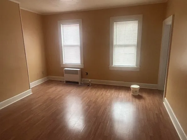 18 West 16th Street image 6 of 10