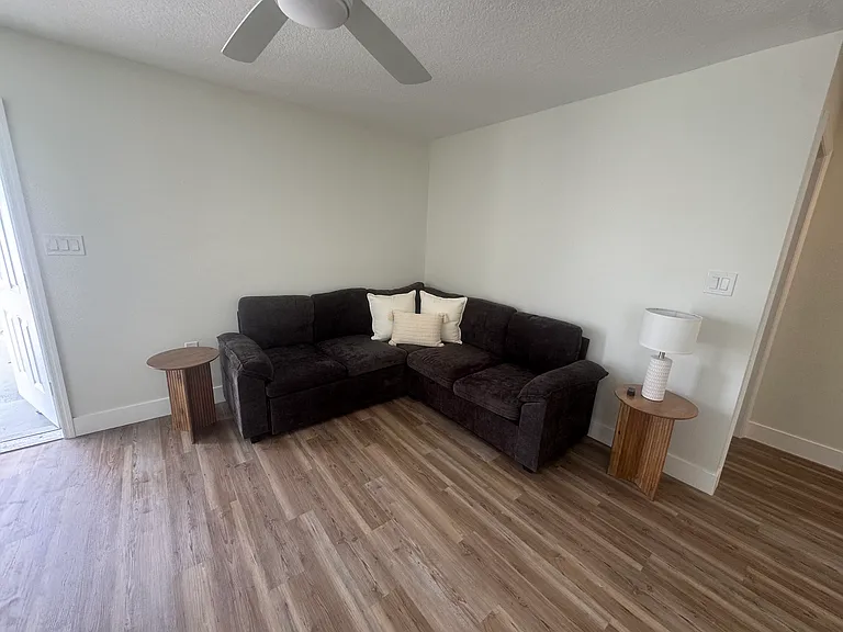 13368 1st St E #3 — Photo 9