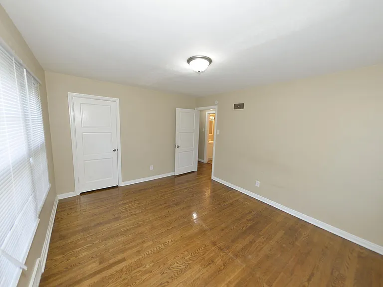 6127 Shillington Dr — Photo 10