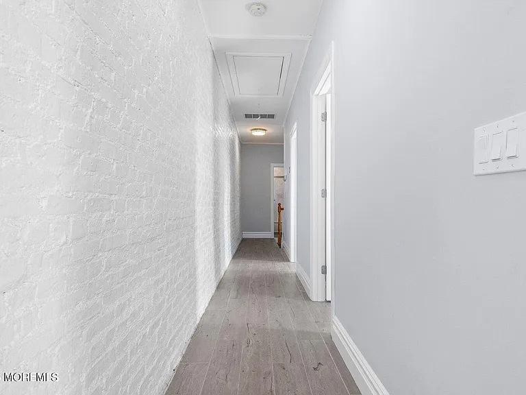 160 Monmouth St #2 — Photo 17