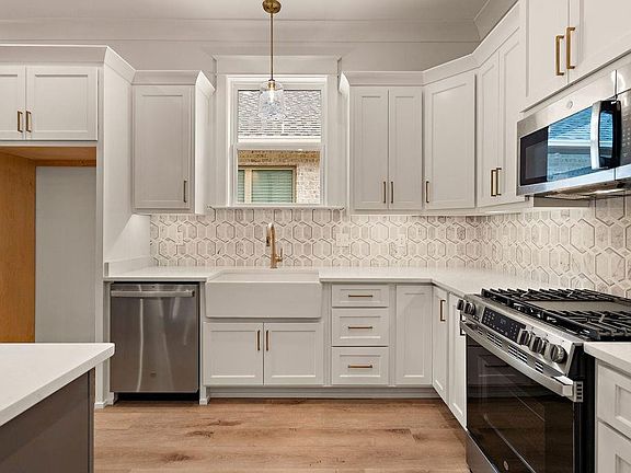 5th image of 729 Rue Courtney St