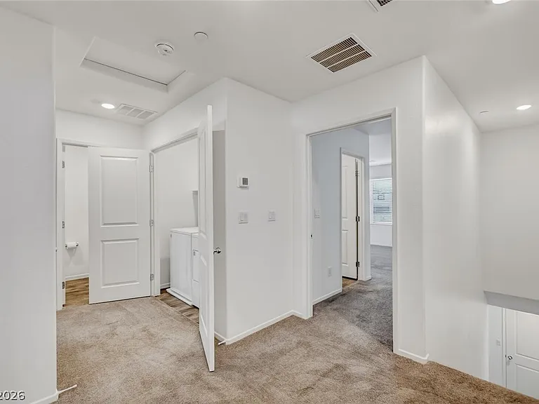 1137 Meadow Sparrow Pl — Photo 35