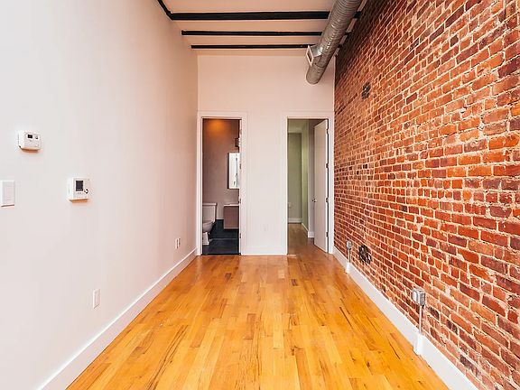 5th image of 1714 Greene Ave APT 3R