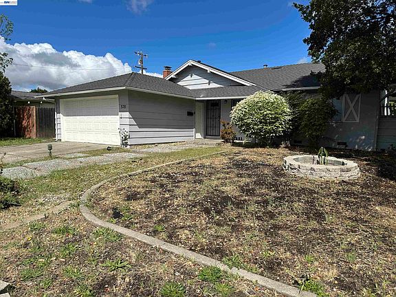 2nd image of 378 Acacia St