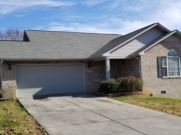 1012 Willow Creek Cir