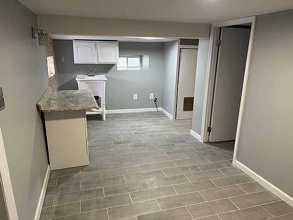 3rd image of 145 Pine Pl