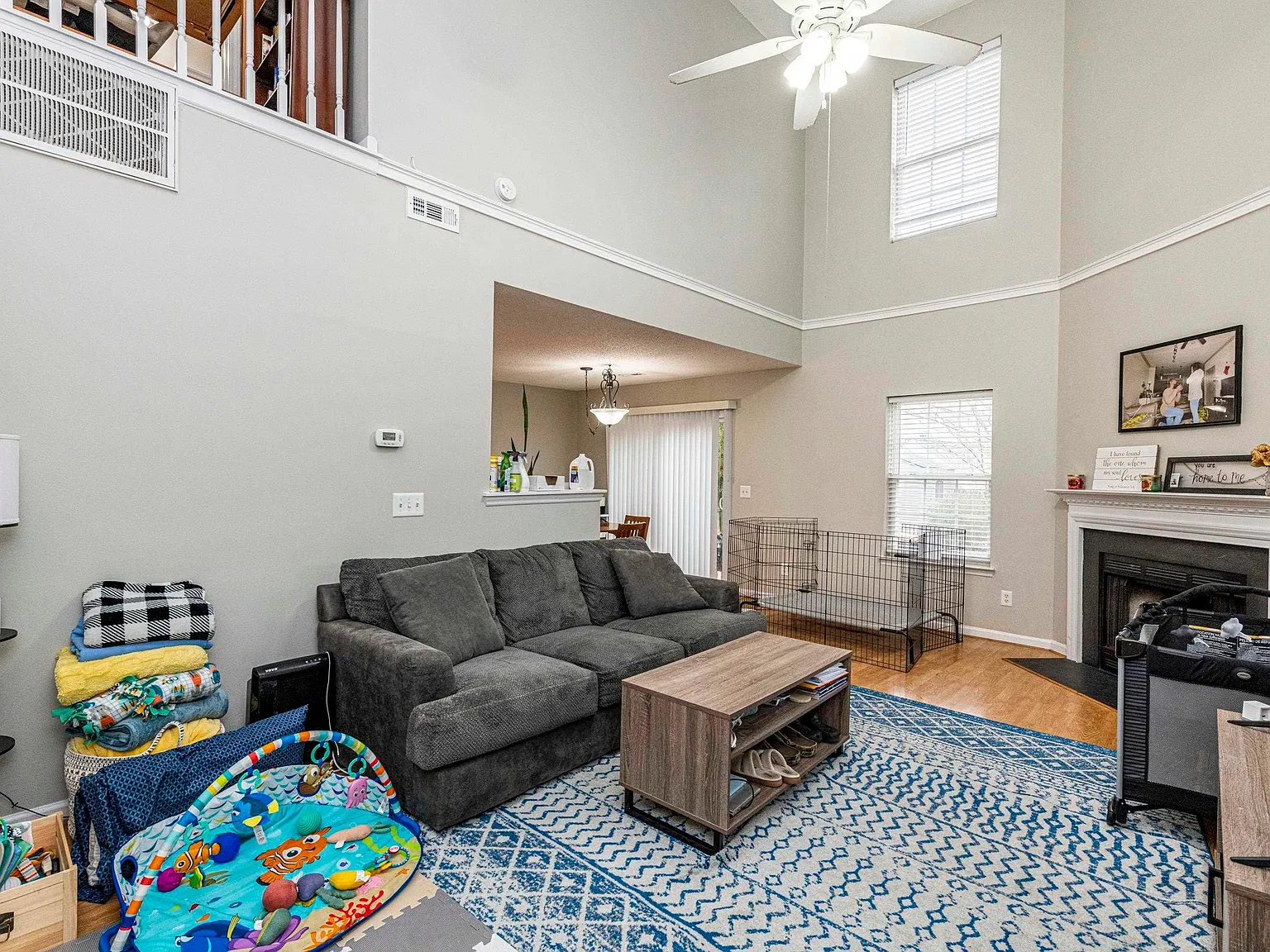 3 bed, 2.5 bath, 1390 sqft, $1,950 — Photo 4