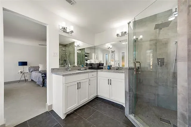 1101 N Park Dr — Photo 18