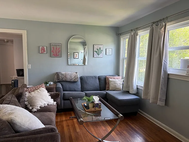 422 Prince St — Photo 4