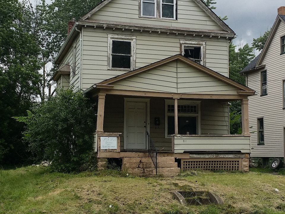 1st image of 320 Saint Louis Ave