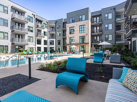 4th image of 720 Airport Blvd APT 1381