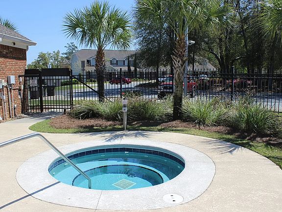 outdoor hot tub