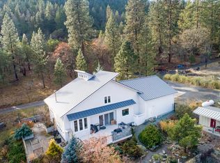 7550 Sterling Creek Rd, Jacksonville, OR 97530