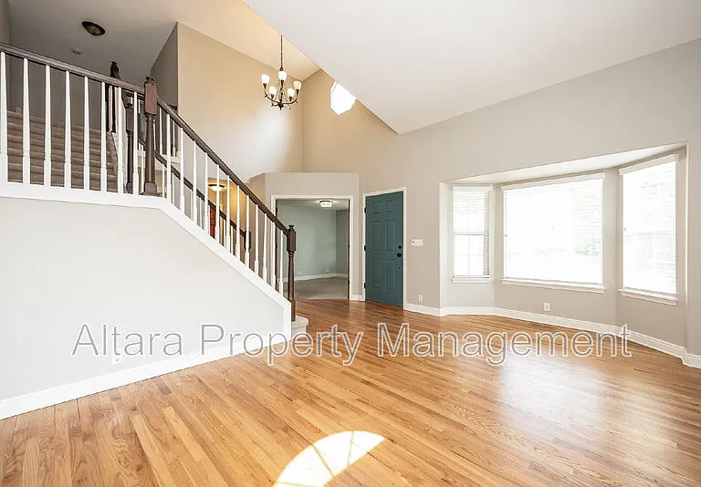 1825 Starstone Ct — Photo 2
