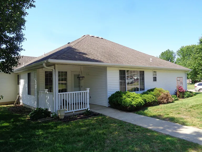 602 Heidman Rd — Photo 2