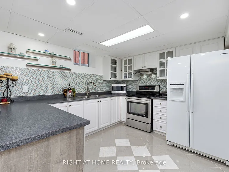 14 Sterritt Dr #BASEMENT — Photo 8