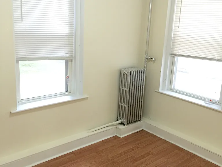 Washington Heights Apartments — Photo 7