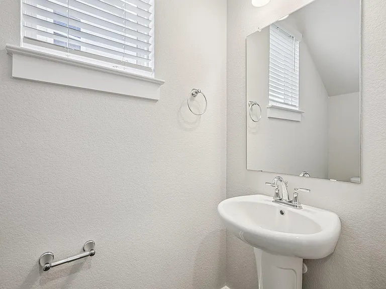 2337 Moon Tower Trl — Photo 37