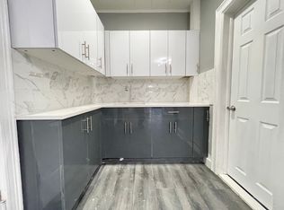 71 W 54th St #1E, Bayonne, NJ 07002