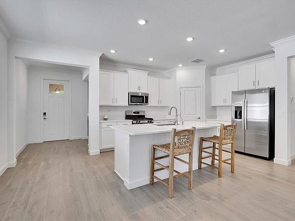 3rd image of 17410 Holly Well Ave