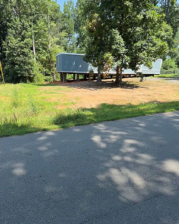 1st image of 152 Oak Tree Dr
