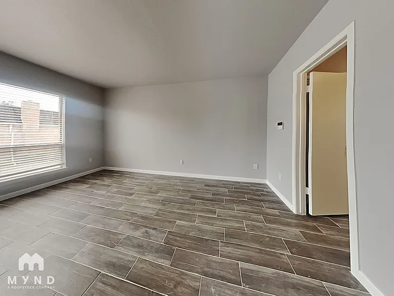 2230 S Piney Point Rd #204 — Photo 11