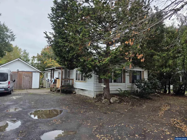 4490 Monroe Ave NE, Salem, OR 97301